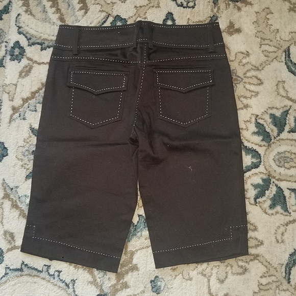Cache Bermuda Shorts - Picture 3 of 4